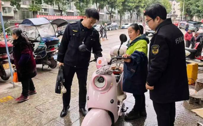 区市场监管局开展电动车销售门店专项检查